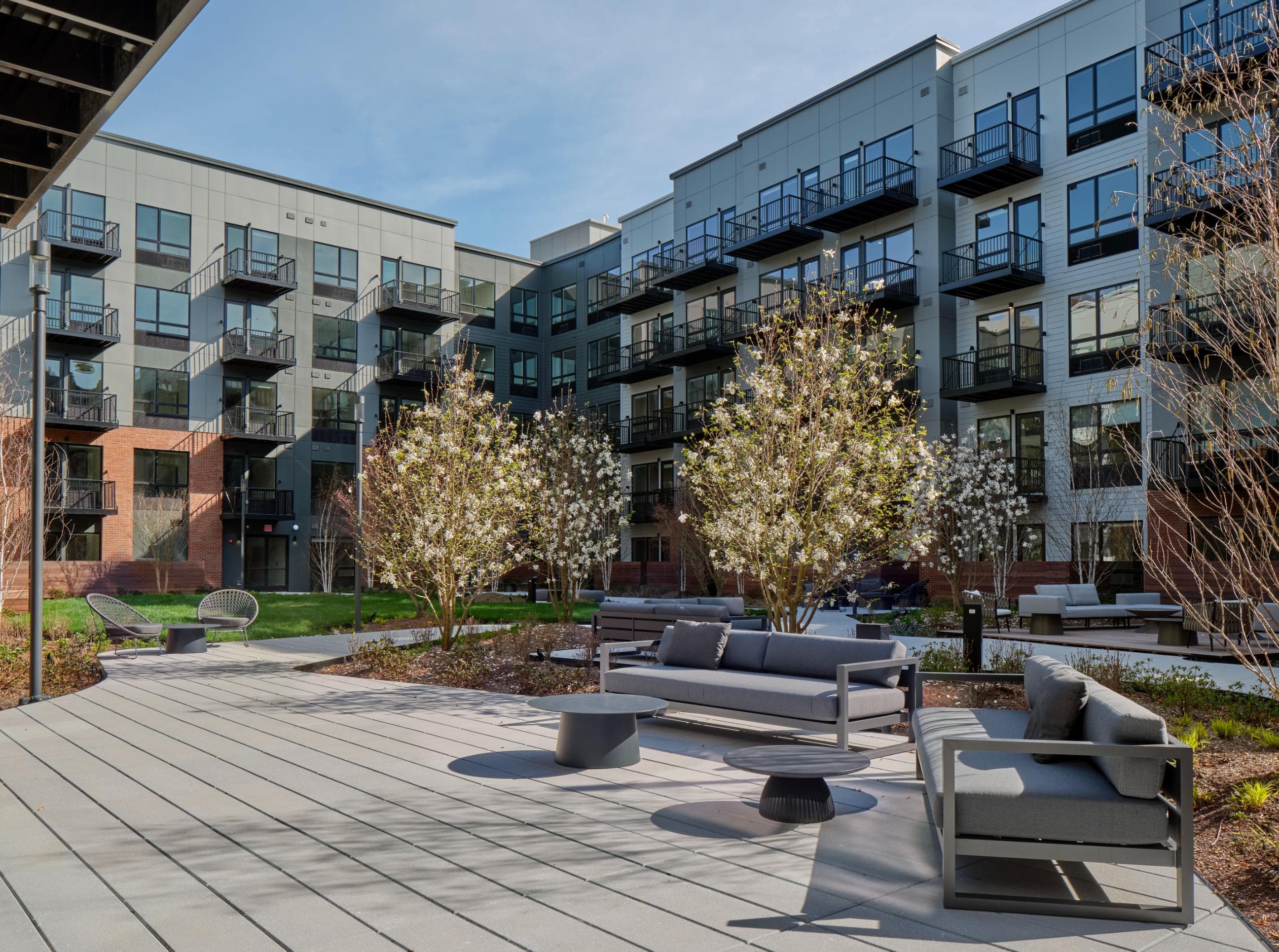 Courtyard with lounge seating